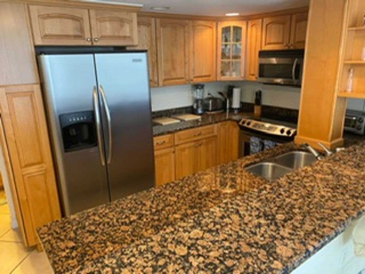 445 445 HAMDEN DR  - SHORT TERM - Photo 5 of 18