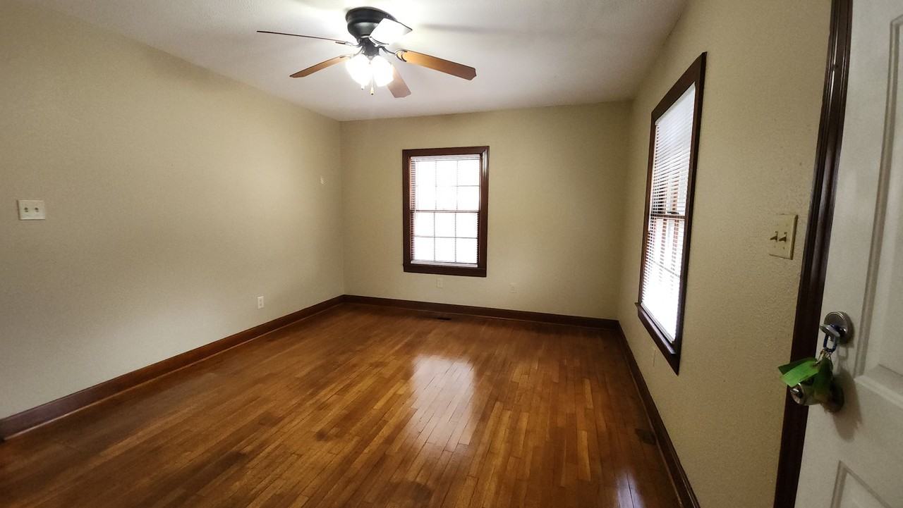 1416 N Detroit Ave - Photo 2 of 18