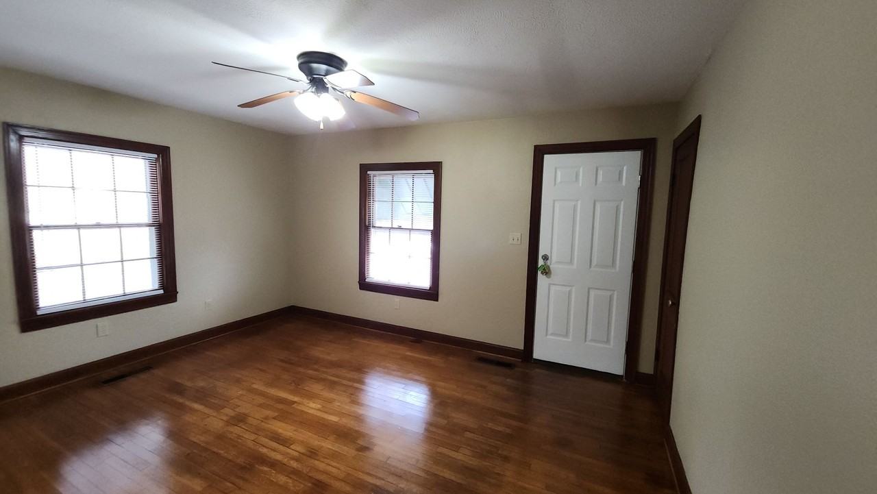 1416 N Detroit Ave - Photo 3 of 18