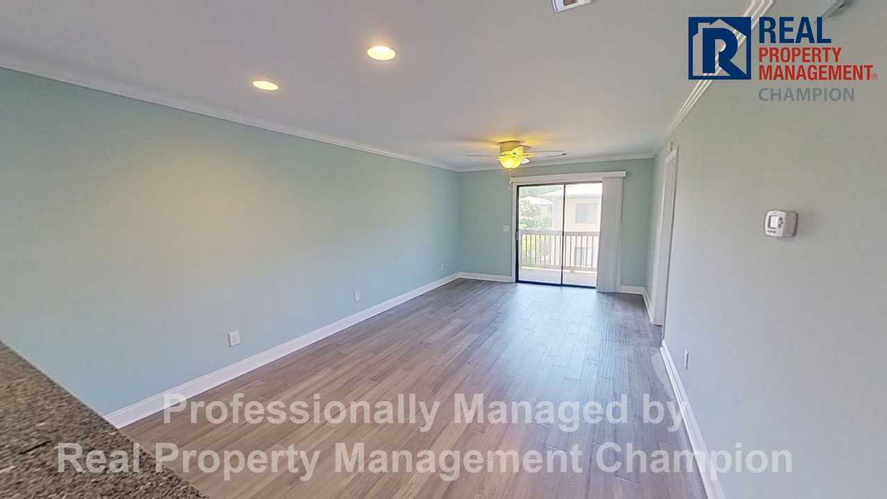 3728 Saint Johns Ct - Photo 3 of 17