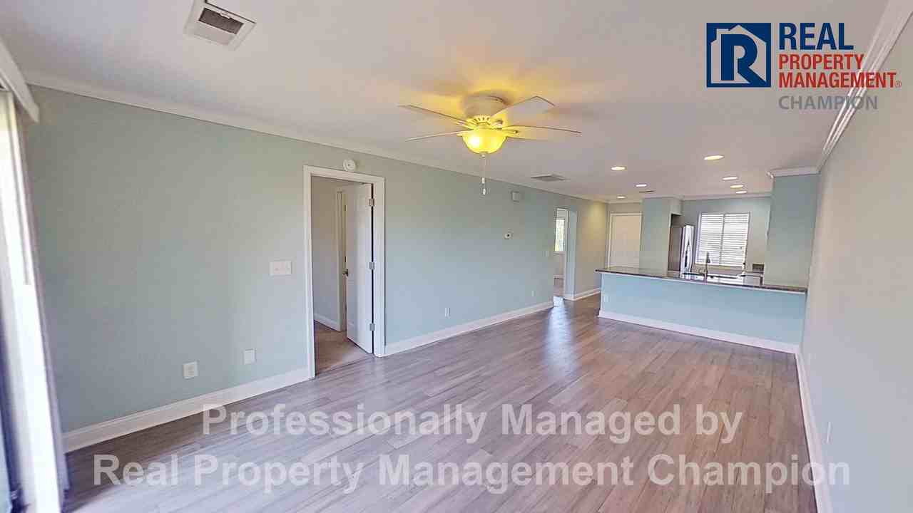 3728 Saint Johns Ct - Photo 4 of 17