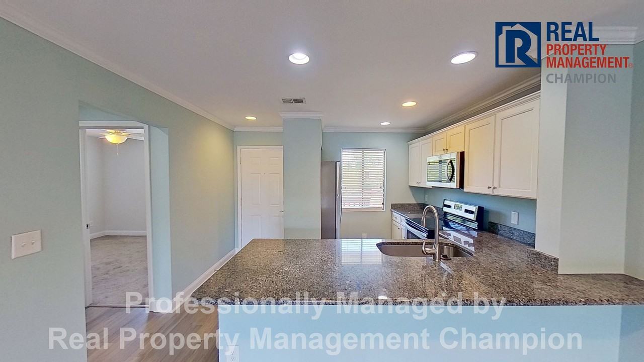 3728 Saint Johns Ct - Photo 5 of 17