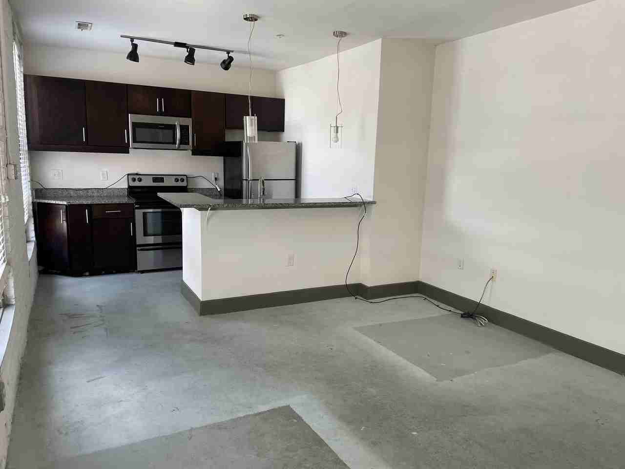 1100 Hull Street Apartments - Photo 6 of 18