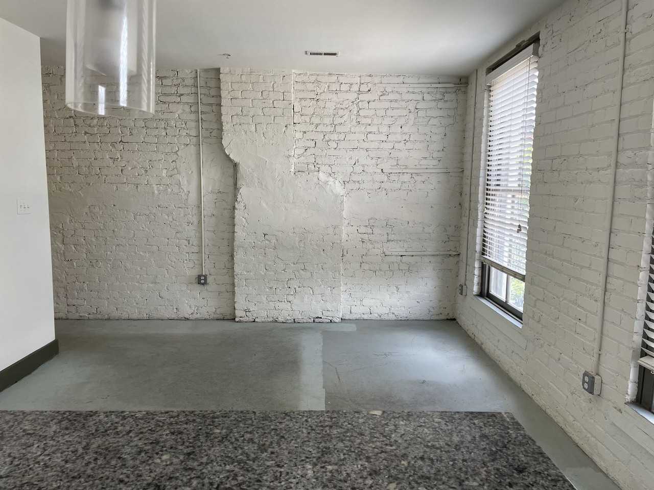 1100 Hull Street Apartments - Photo 7 of 18