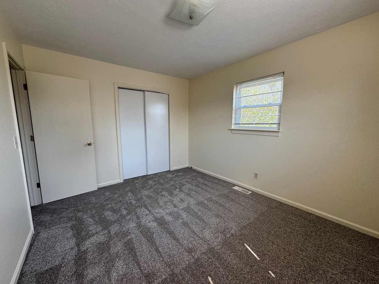 59 Rockbridge Cir - Photo 3 of 10