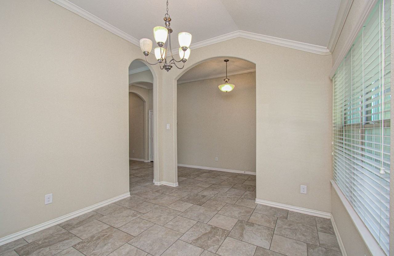 18123 Tall Chestnut St - Photo 6 of 42