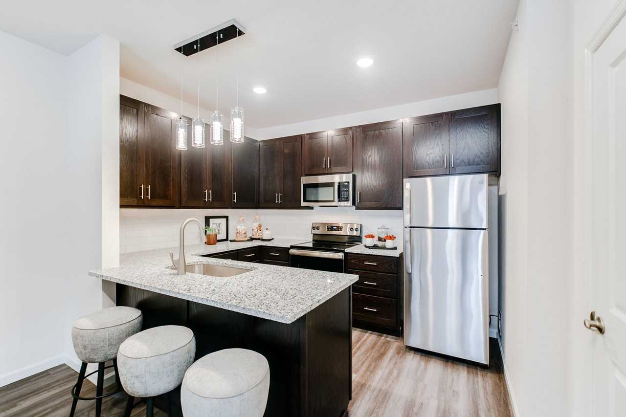 1427 Park West Ct - Photo 7 of 50