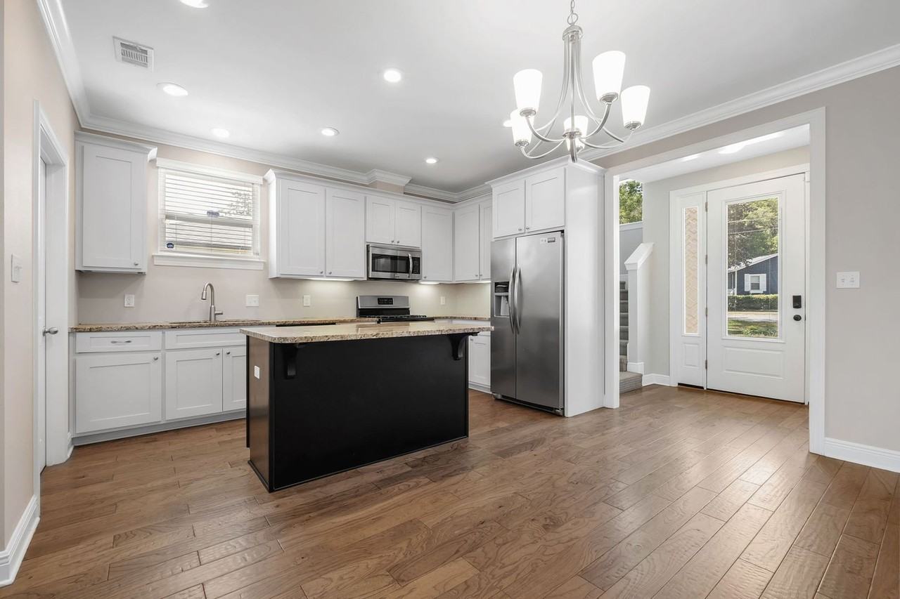 718 Truett Dr - Photo 4 of 20