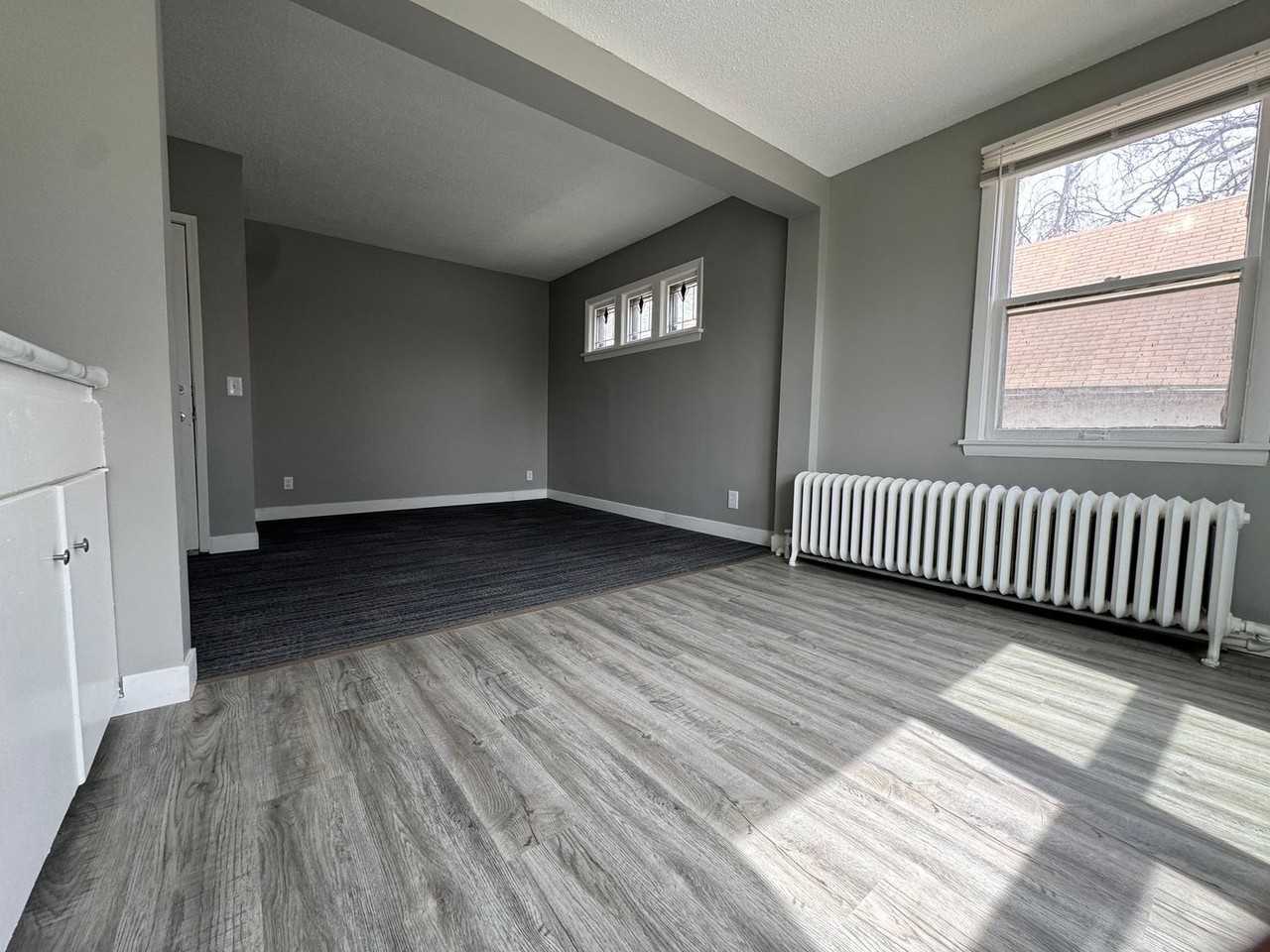 1727 Reaney Ave - Photo 6 of 7