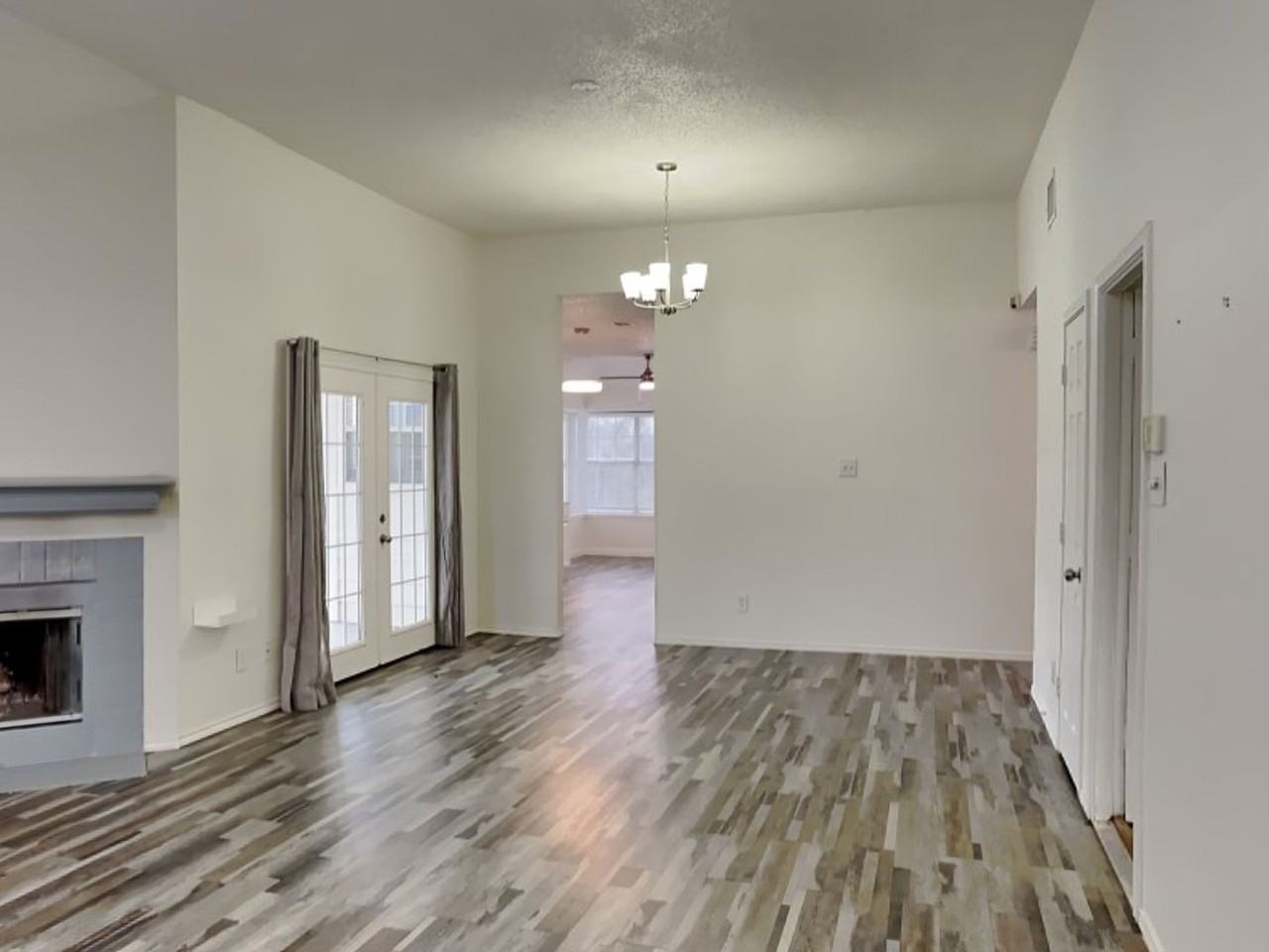 2829 Salado Trl - Photo 6 of 16