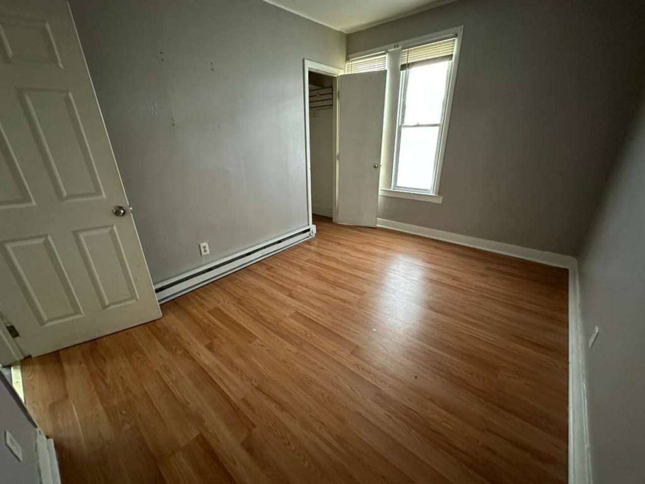 27 Hickory St - Photo 5 of 7