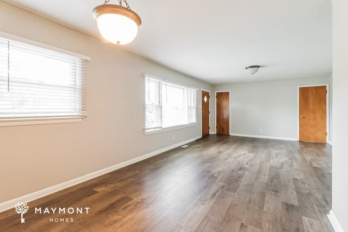 3815 Idlewild Ave - Photo 5 of 10