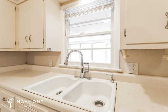 3815 Idlewild Ave - Photo 6 of 10