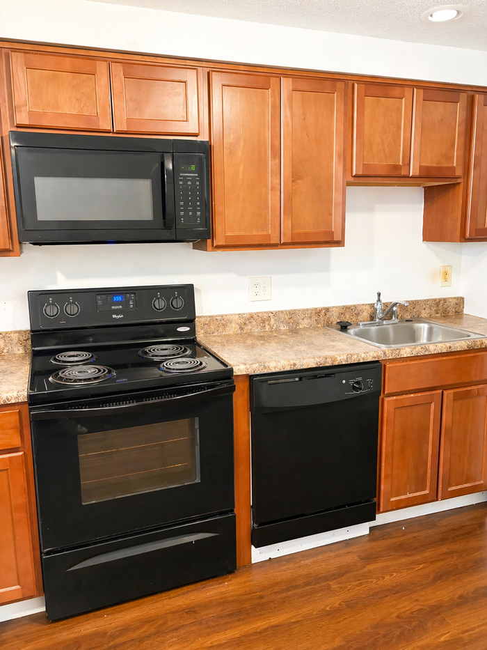 978 Warder Ave - Photo 3 of 10