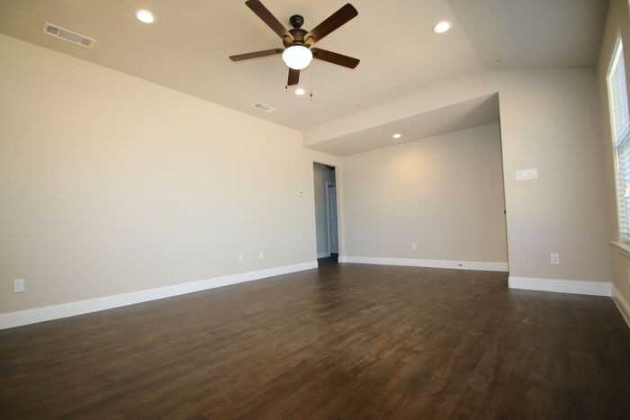 1304 White Sand Dr - Photo 5 of 19