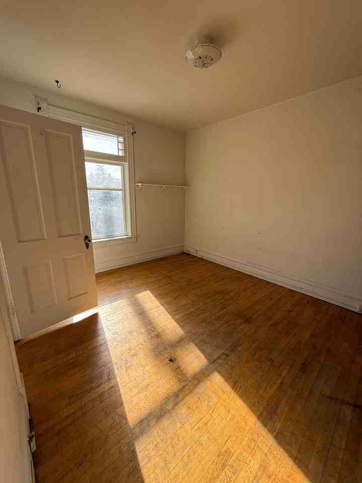 207 S Crystal St - Photo 3 of 16