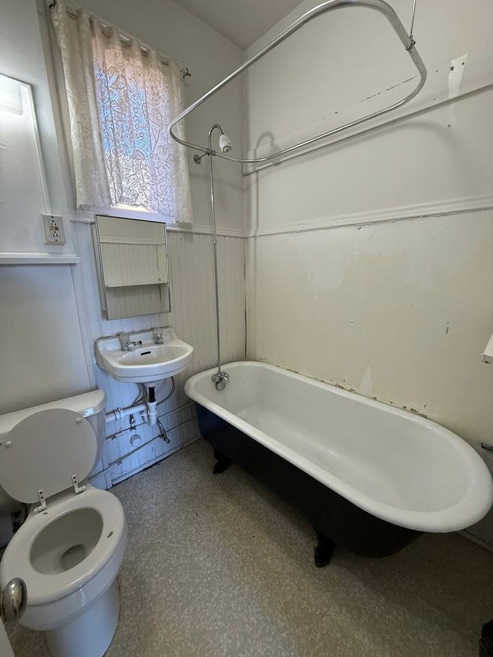 207 S Crystal St - Photo 5 of 16