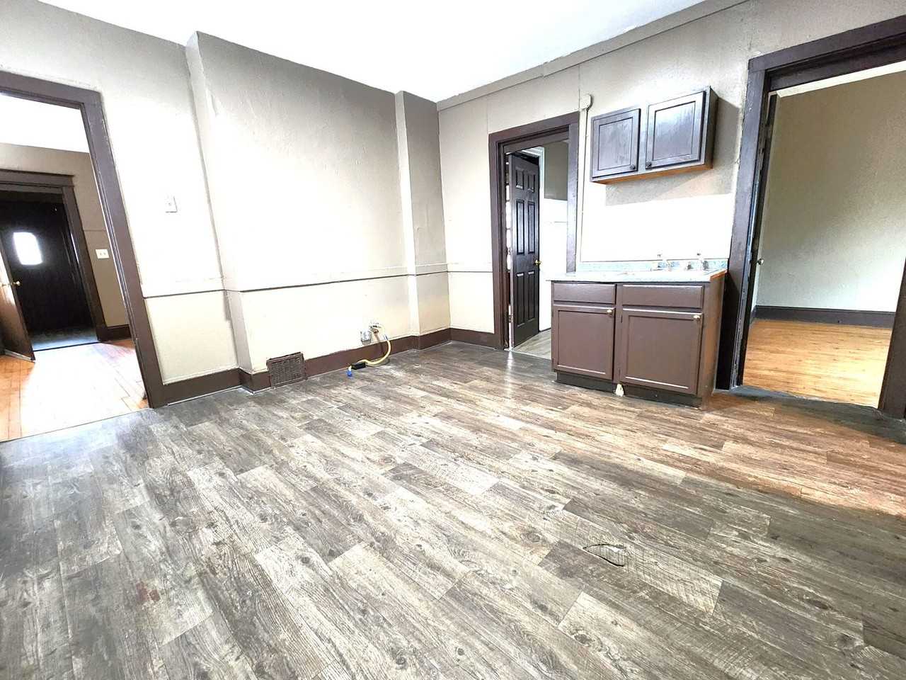 3156 N 1st St - Photo 2 of 11