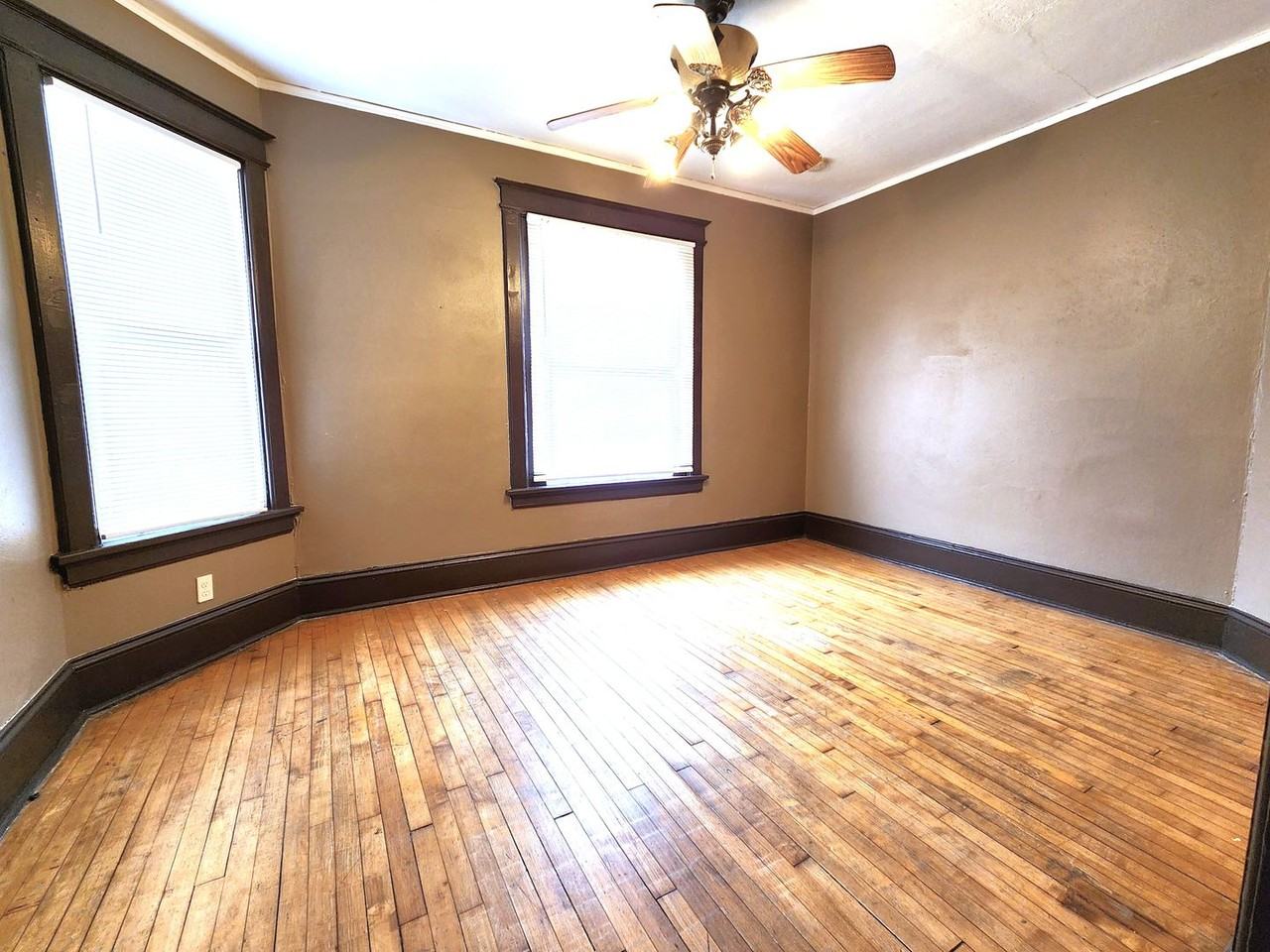 3156 N 1st St - Photo 6 of 11