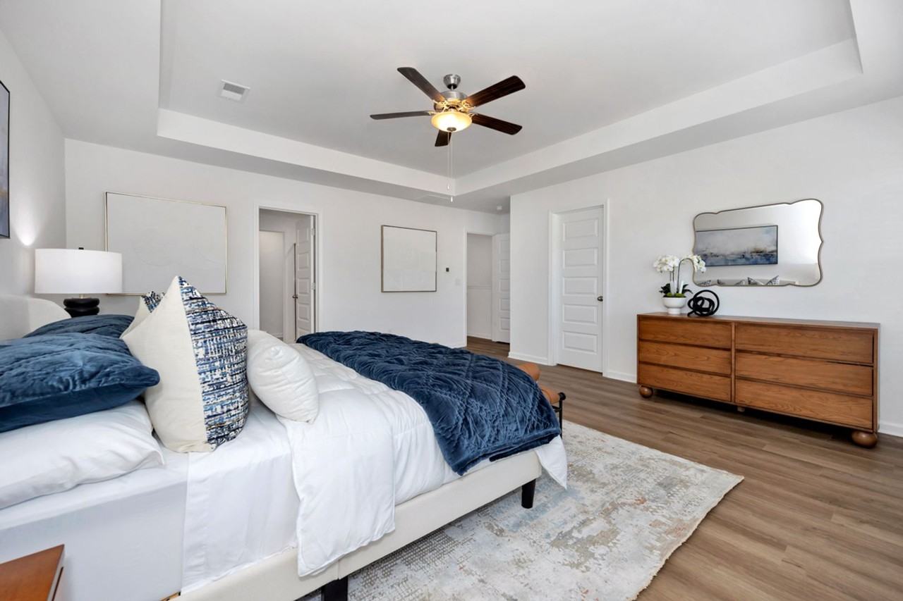 114 Mcgurn St - Photo 4 of 33