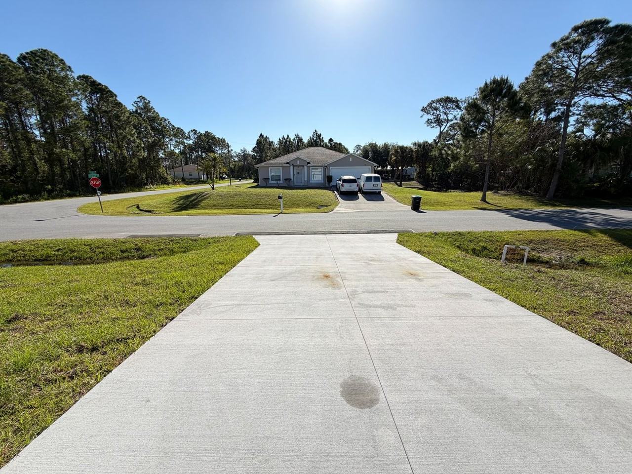 2810 Felda Ave Se - Photo 5 of 44