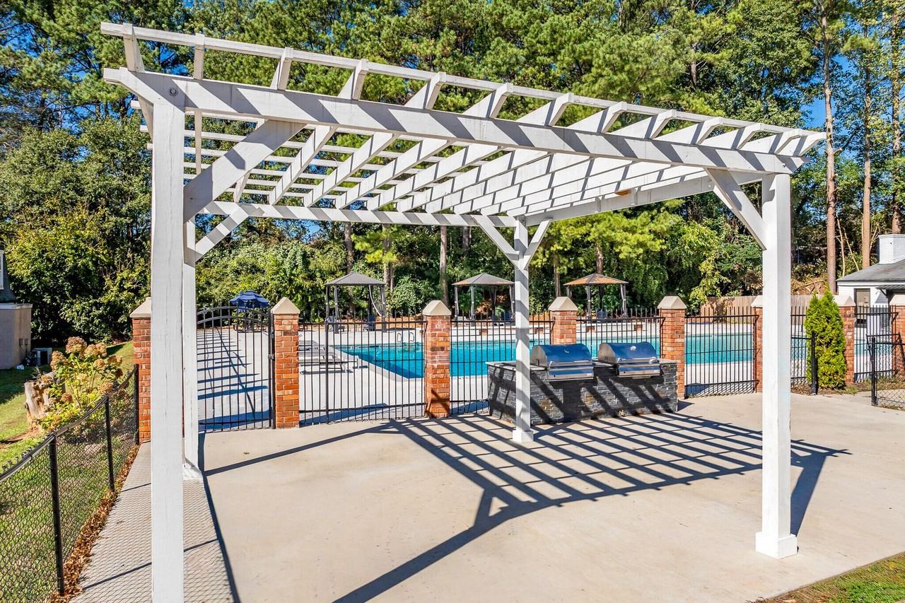 Covington Square Townhomes - Photo 7 of 13