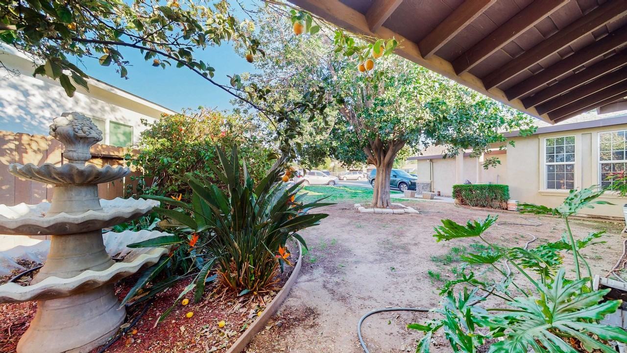 205 Waring Ave - Photo 6 of 8