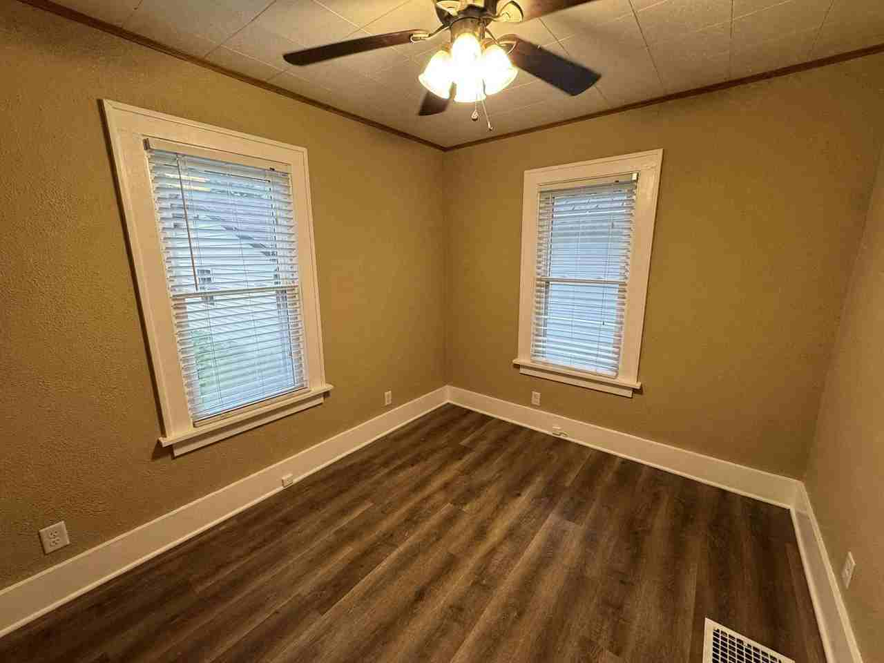 2614 23 1/2 Ave - Photo 4 of 11