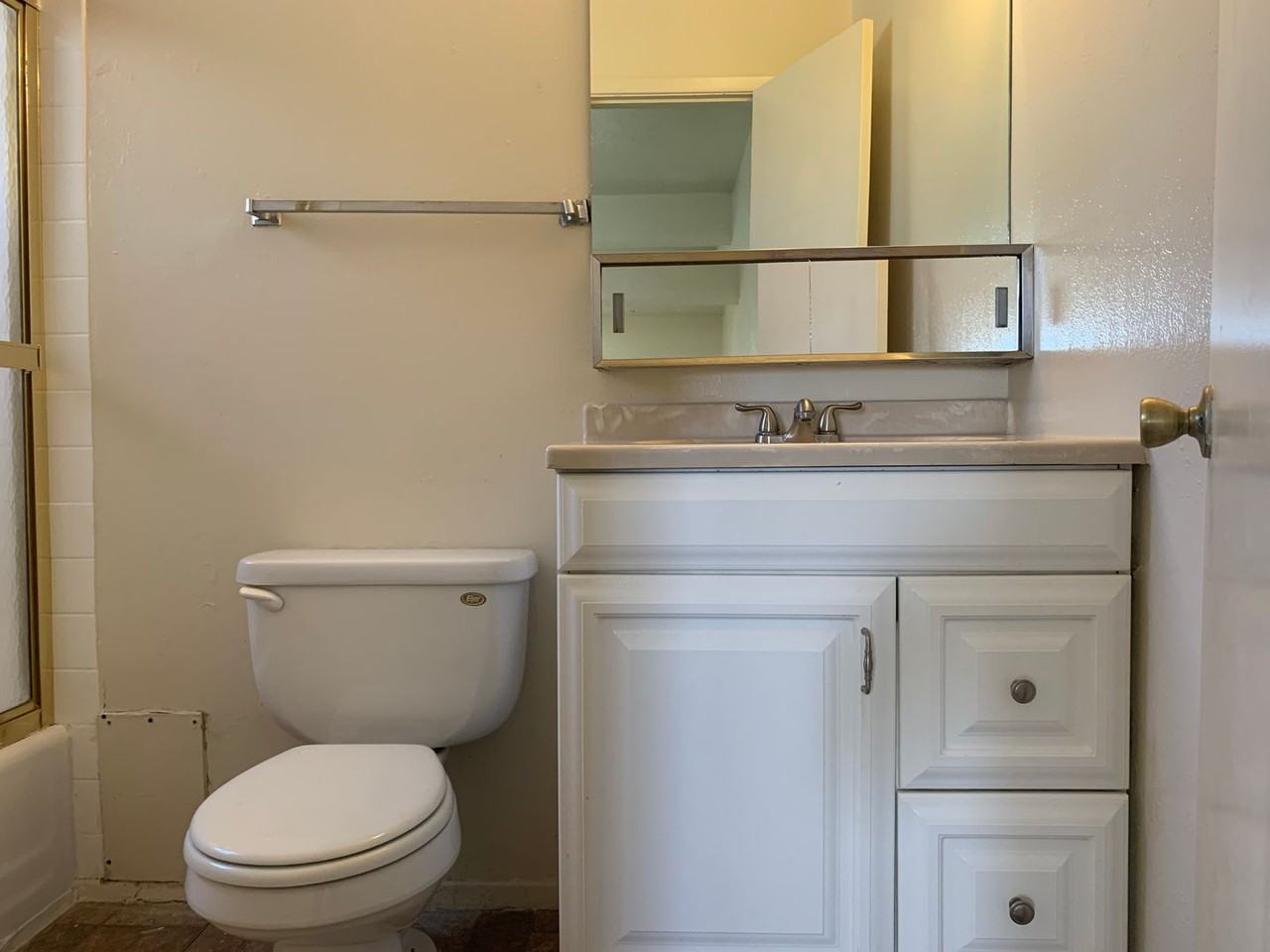 300 General Marshall St NE - Photo 7 of 12