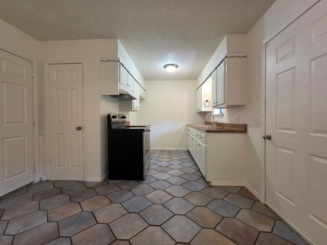 1218 Foggy Bottom Rd - Photo 5 of 31