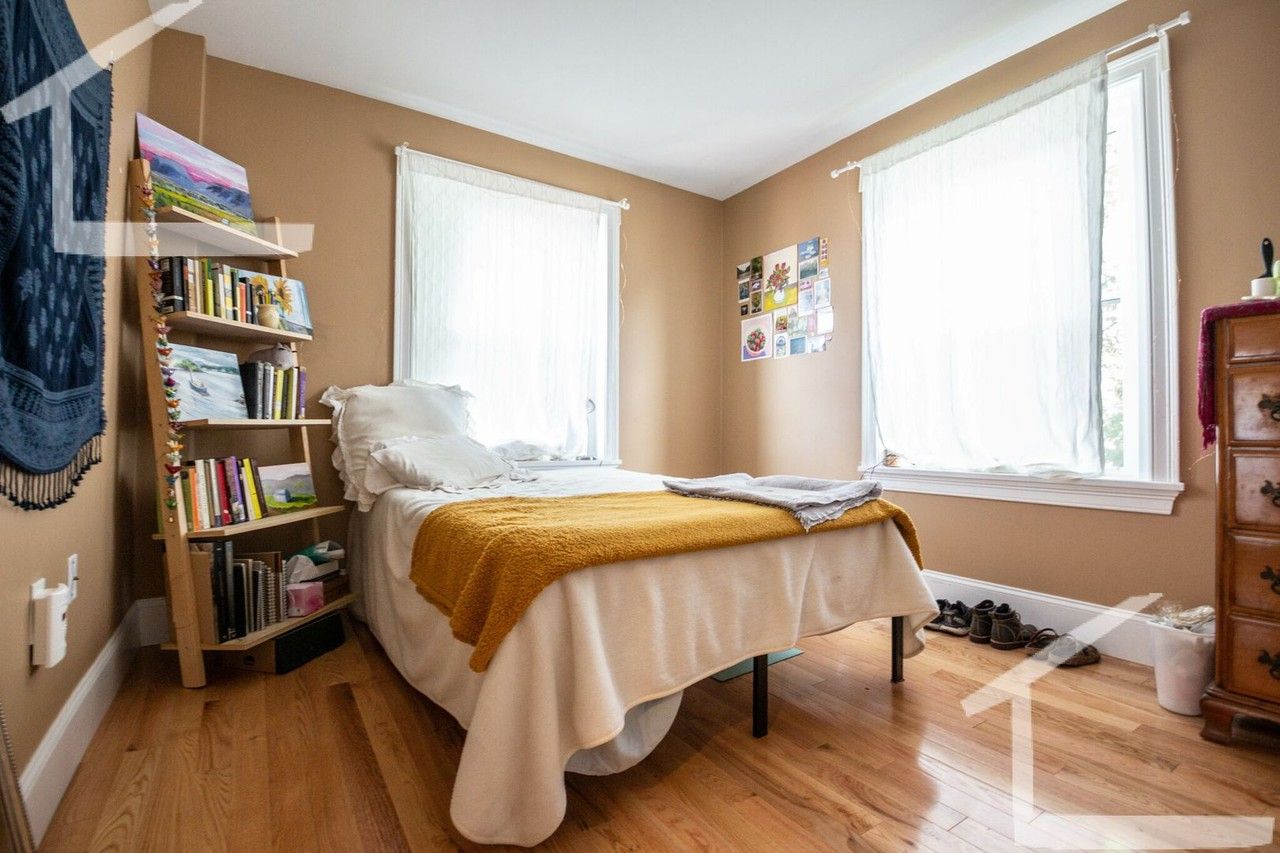 38 Linden St - Photo 4 of 15