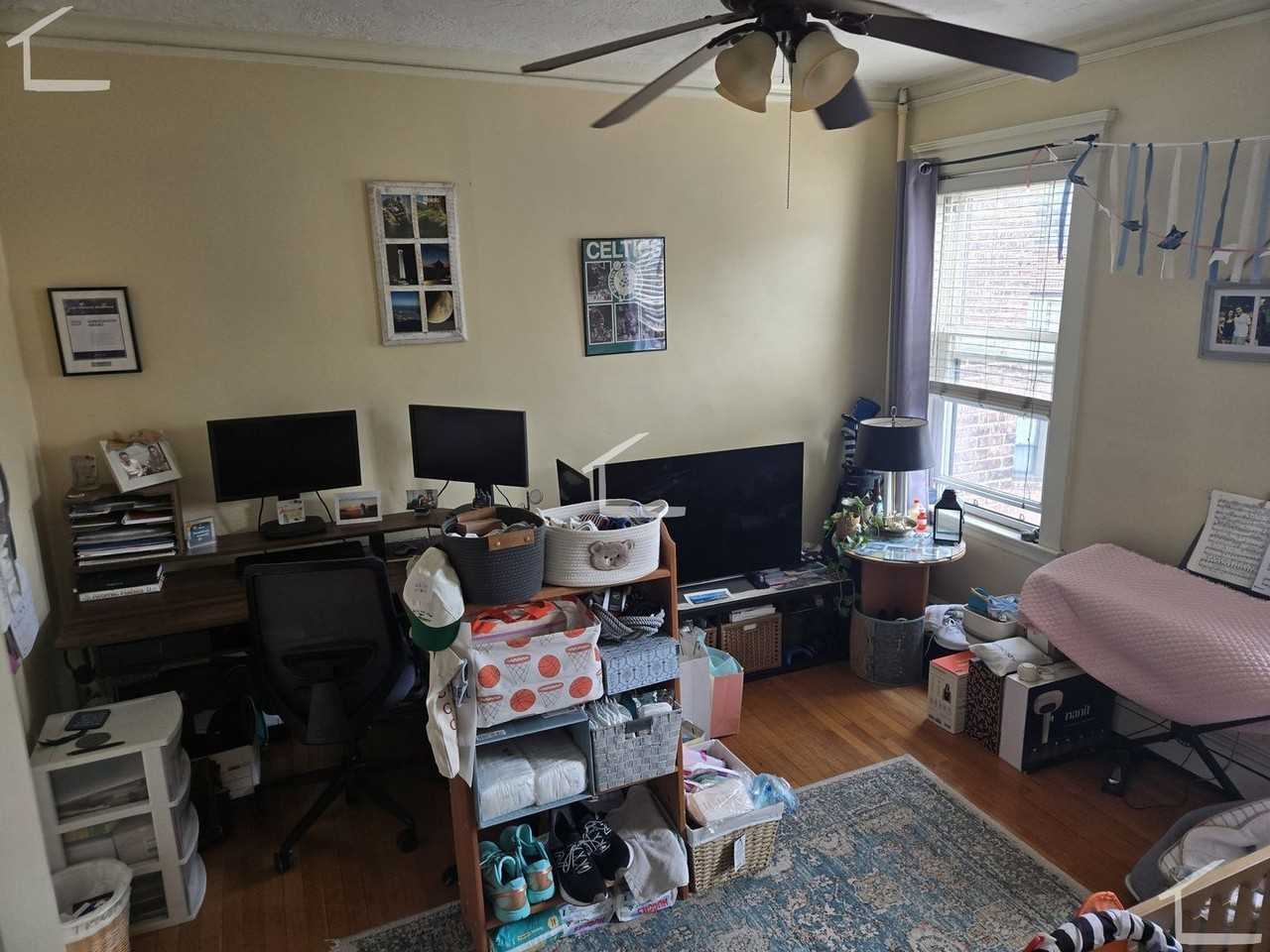 1718 Commonwealth Ave - Photo 4 of 9