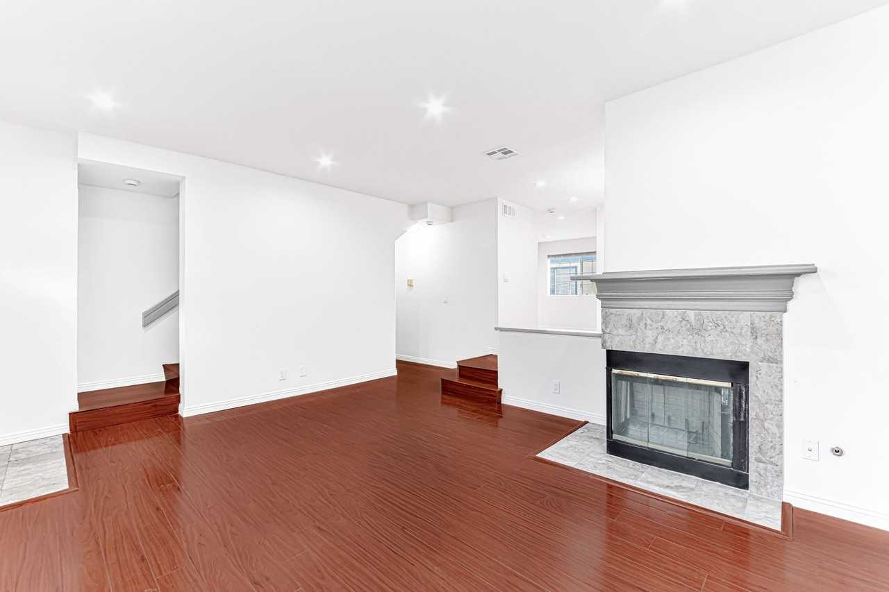 402 California St #B - Photo 2 of 42