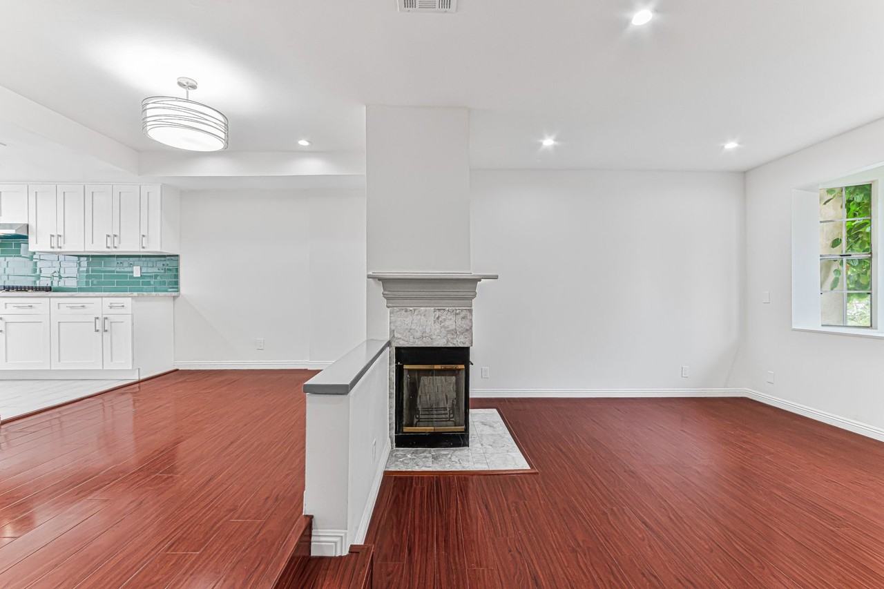 402 California St #B - Photo 4 of 42