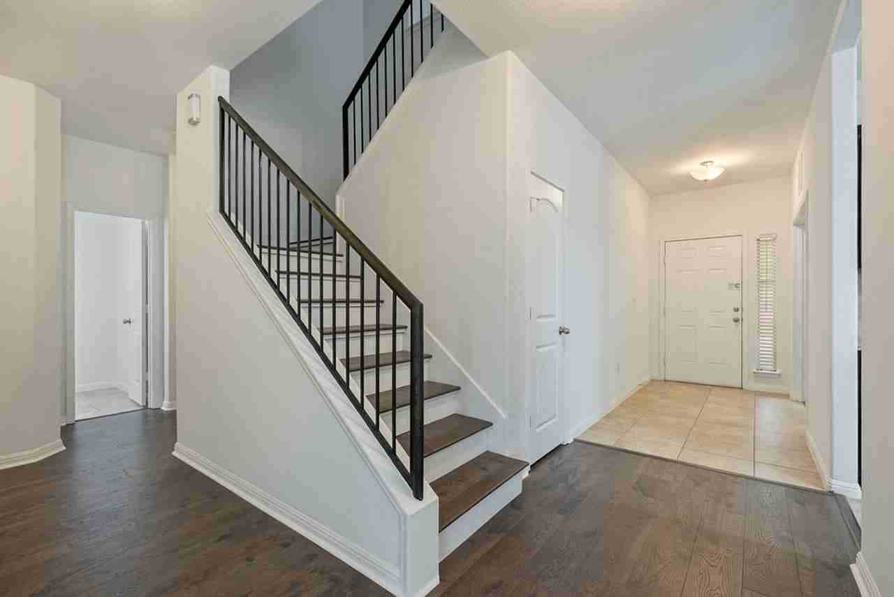 10906 Bruneau Trl - Photo 5 of 26