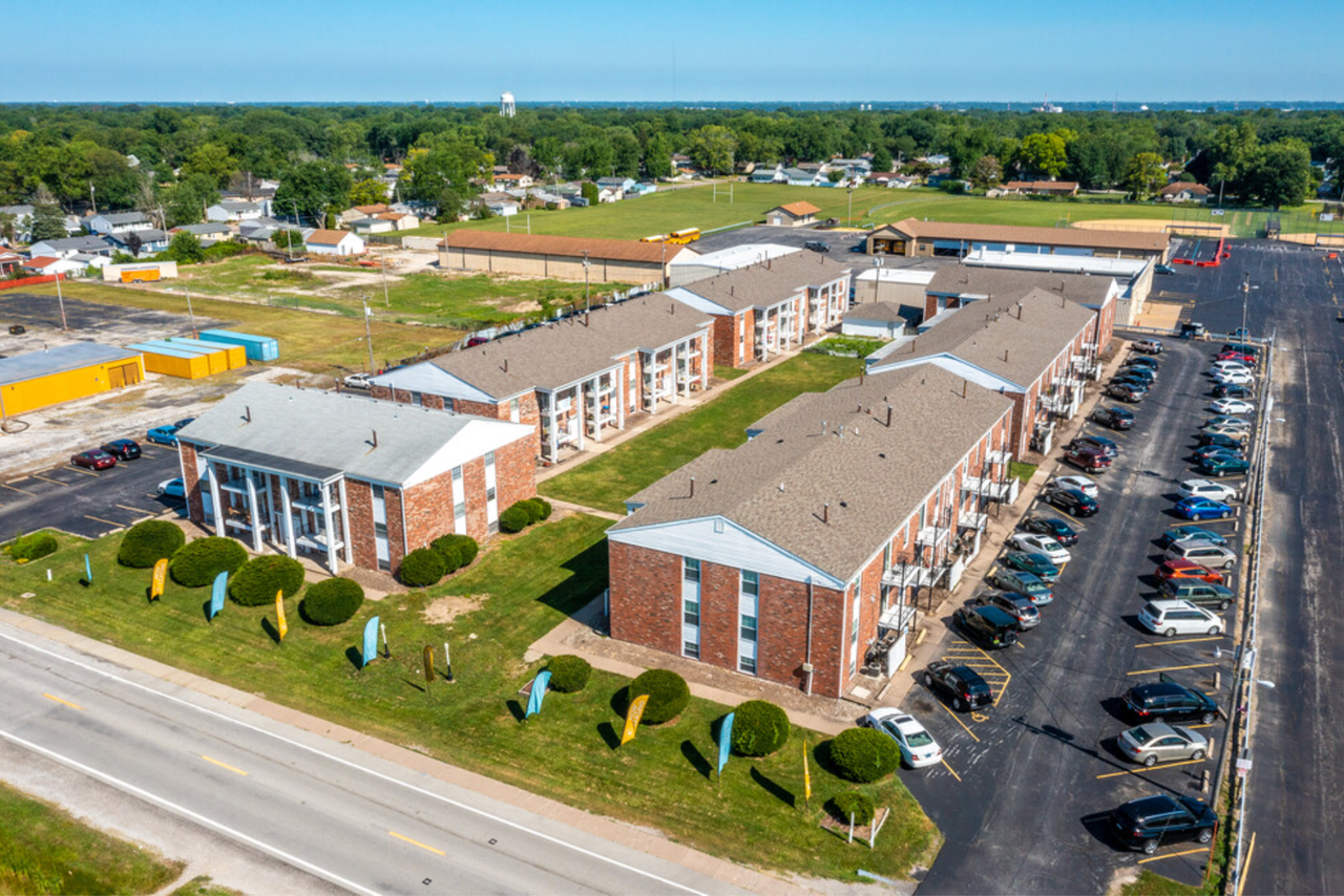 The Avenues At East Moline - Photo 7 of 27