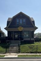 featured image of 2933 Winthrop Ave