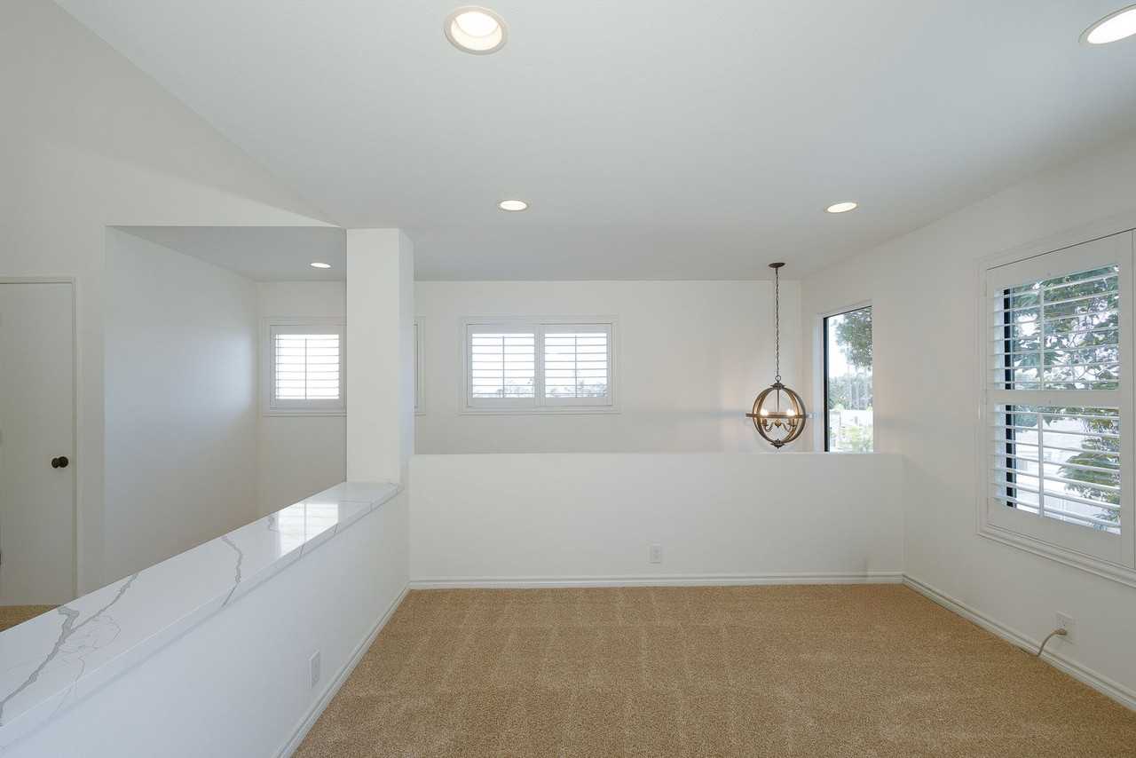 4450 Antigua Way - Photo 4 of 33