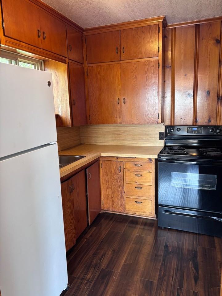 629 S Reno Ave - Photo 4 of 13