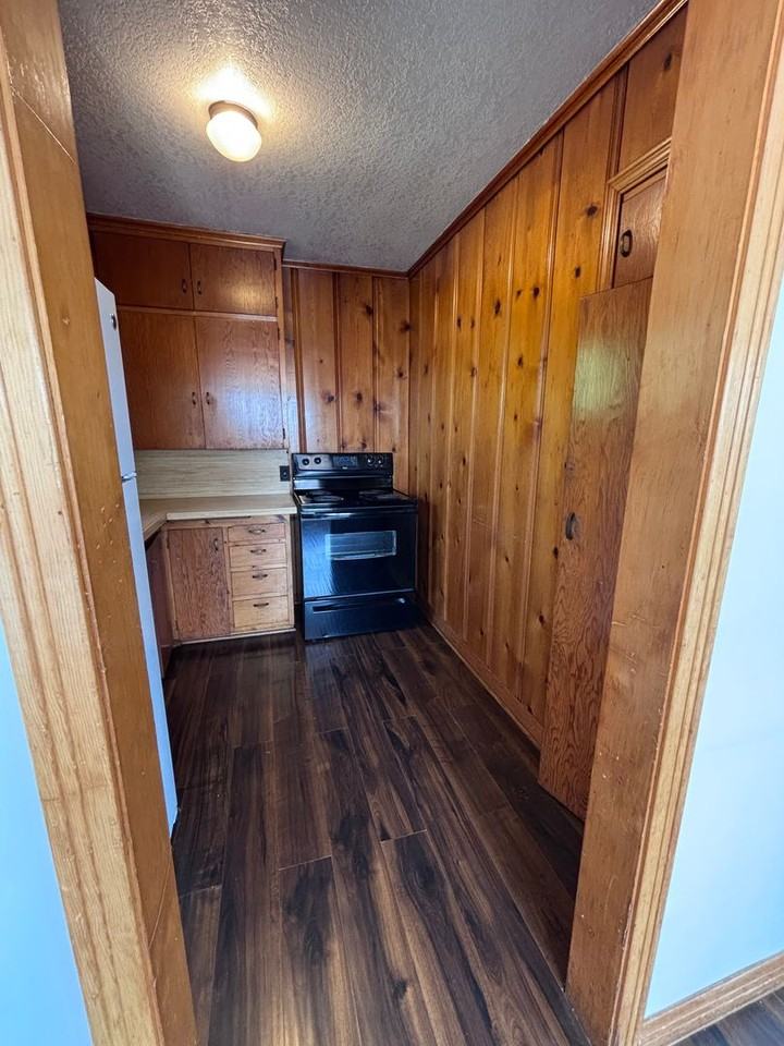 629 S Reno Ave - Photo 6 of 13