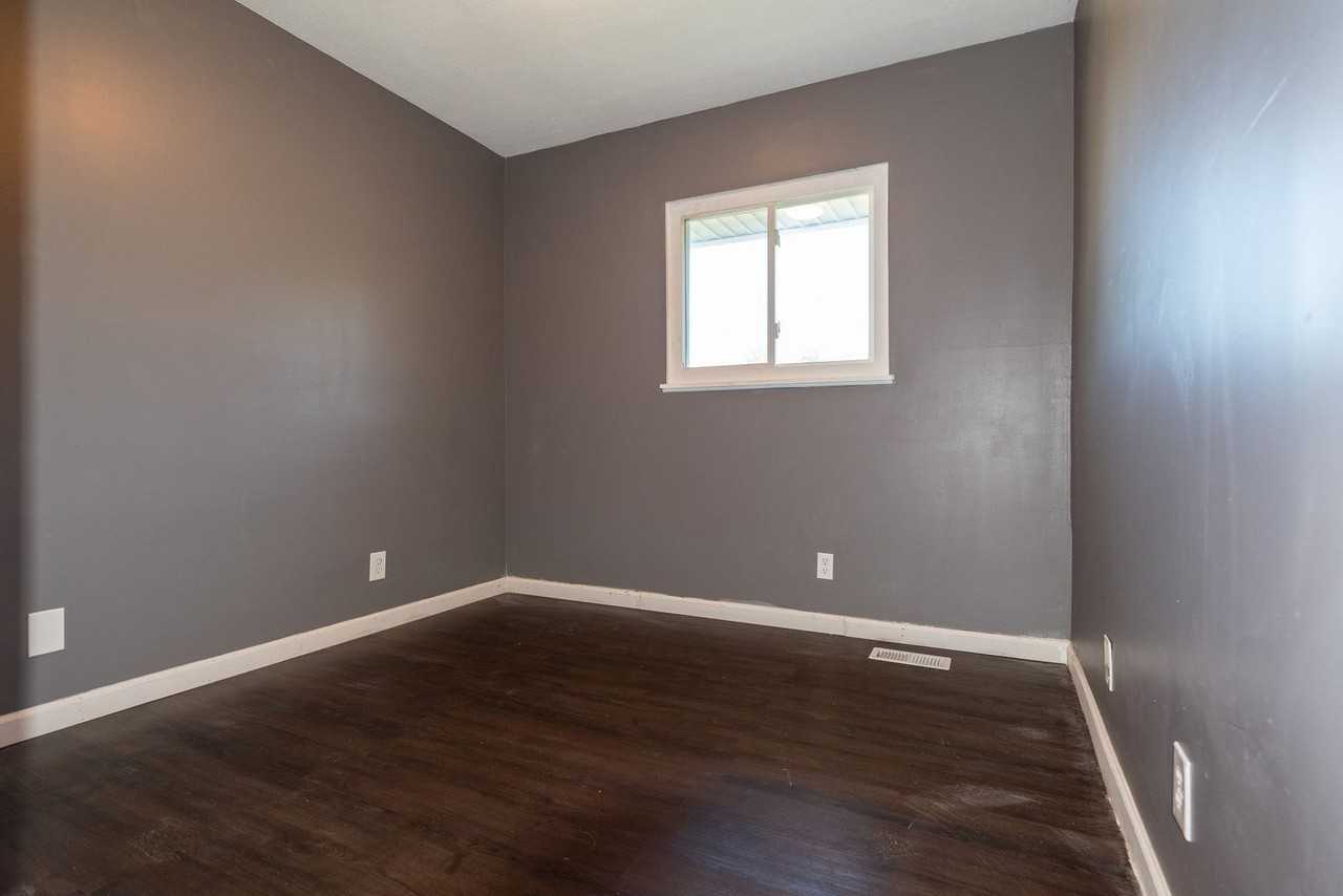 5304 Robinwood Rd - Photo 6 of 18