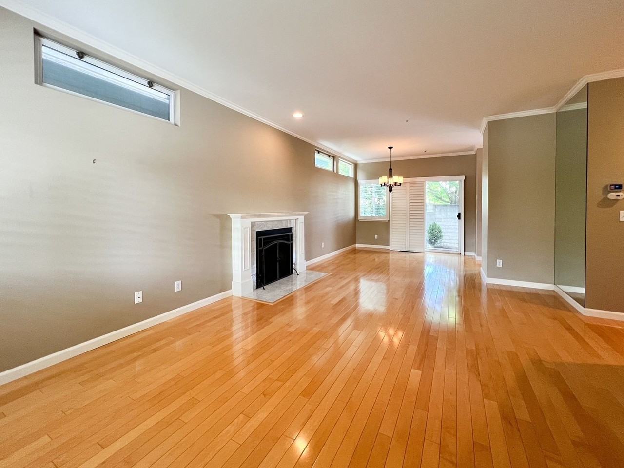 42 Avalon Ct - Photo 3 of 22