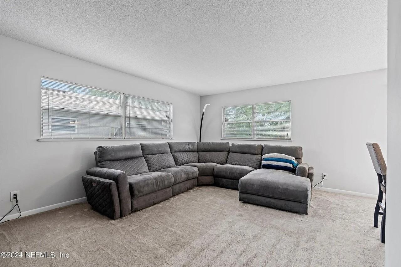 6263 Toyota Dr - Photo 6 of 12