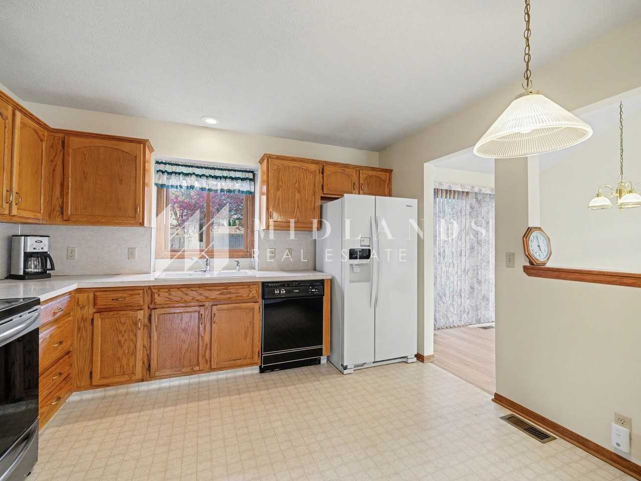 5763 N 130th St - Photo 7 of 16