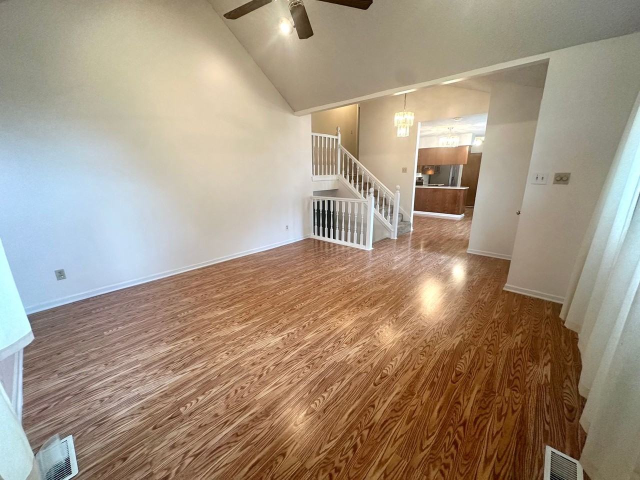 4111 Se Minnesota Ave - Photo 4 of 31