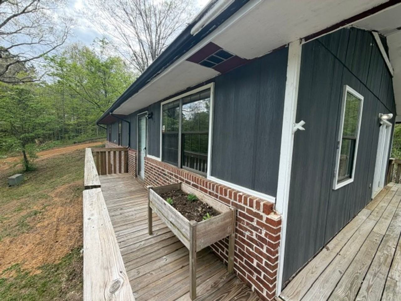 2340 Hines Valley Rd - Photo 4 of 20