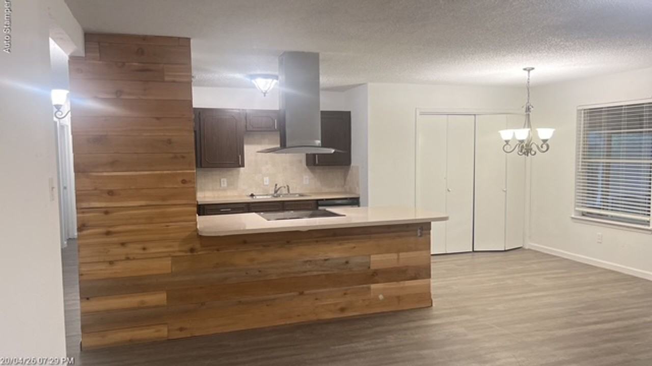 405 Bryan Dr - Photo 6 of 35