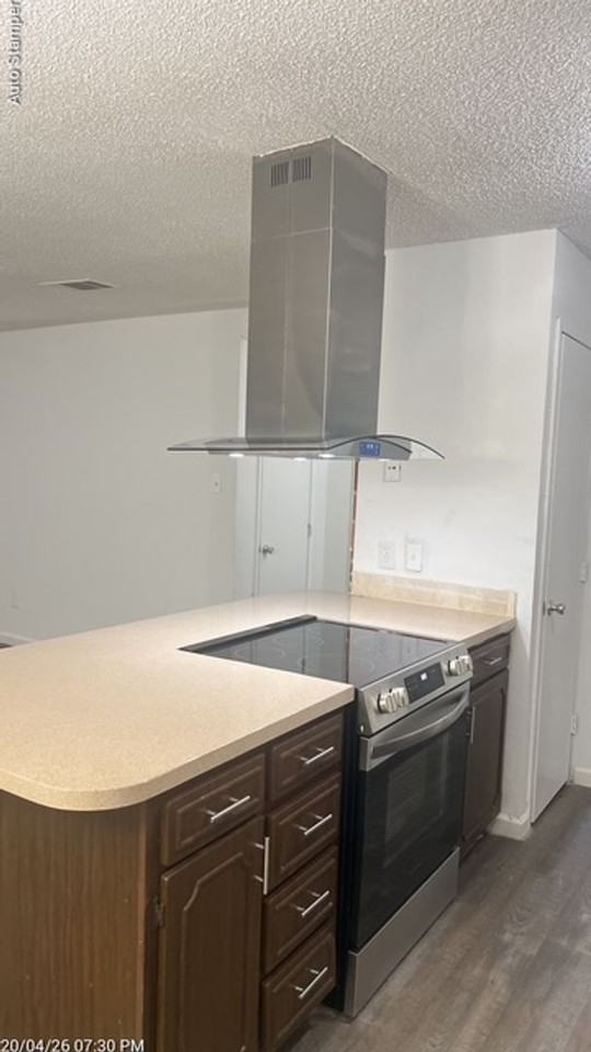 405 Bryan Dr - Photo 7 of 35