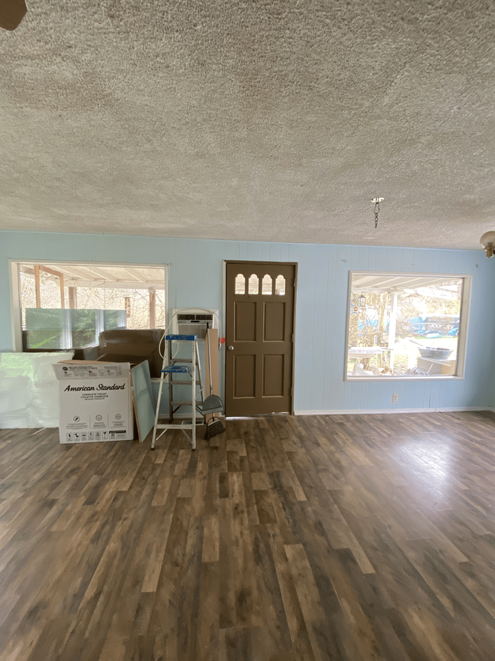 111 E Sherwood Rd - Photo 4 of 4