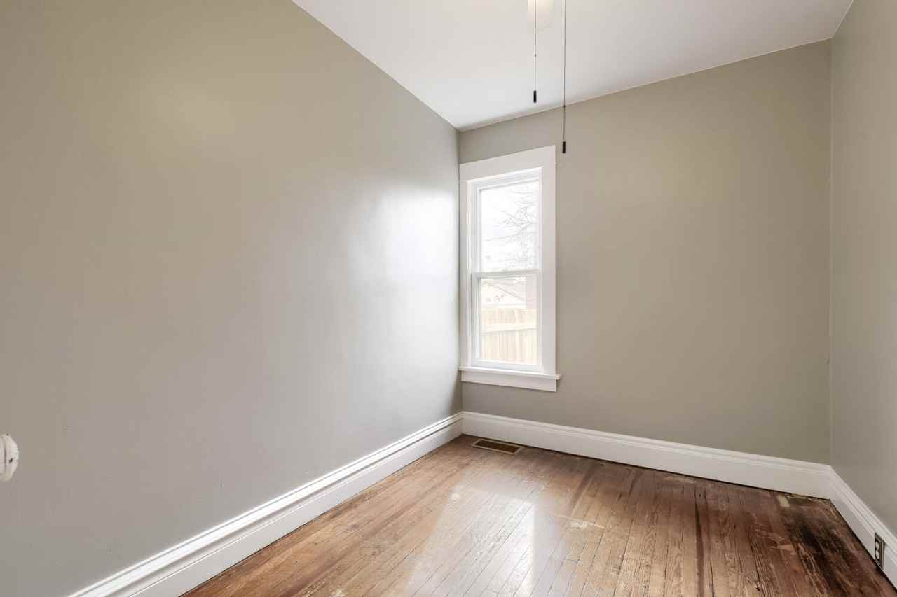 1053 S Pearl St - Photo 6 of 11